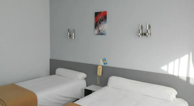 Номер Standard Logis Hôtel LElancèze