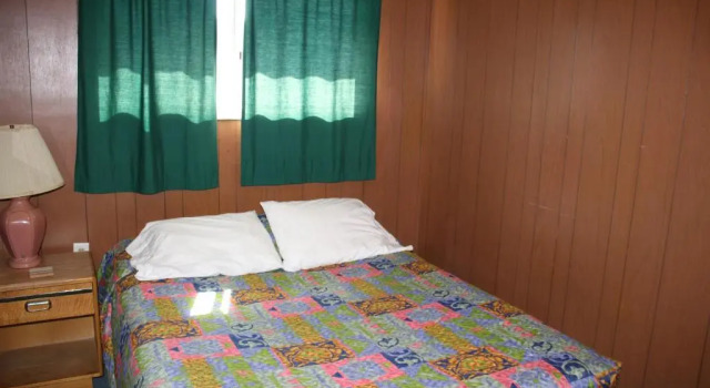 Апартаменты The Lowtide Motel