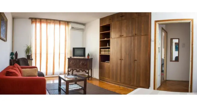 Downtown Cosmopolitan Apartment