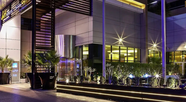 Отель Novotel Suites Mall Avenue Dubai