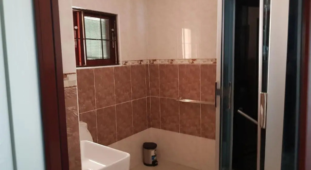Royal Suites Guest House