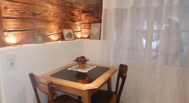 Ferienwohnung Nina, Book Apartment Hotels in Vorarlberg with Parking, Parking