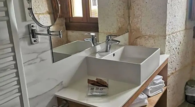 Семейный номер Standard HOTEL Hospedería Monasterio de La Vid