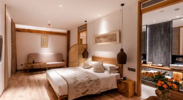 Read Life Hotel, Book Hotel 4-stjernede hoteller i Tongling, 4*