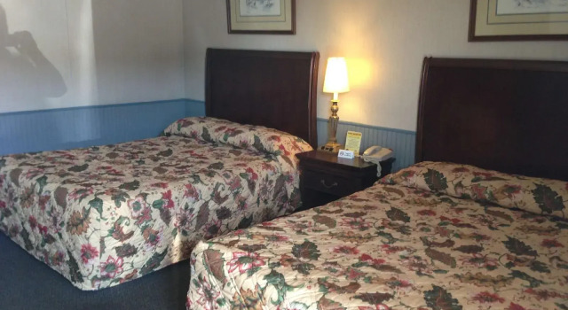Cadet Motor Inn Coldwater, 预订 酒店 科尔德沃特 密歇根州