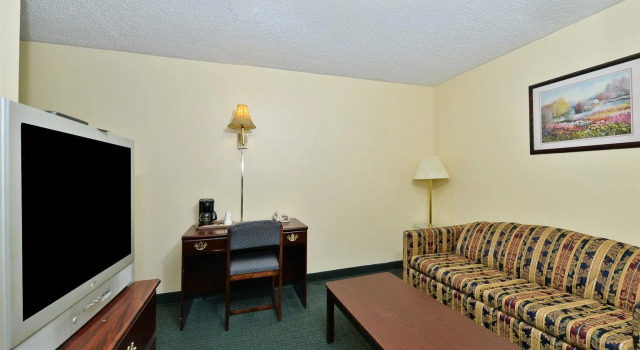 Четырёхместный номер Standard Quality Inn & Suites Aiken South