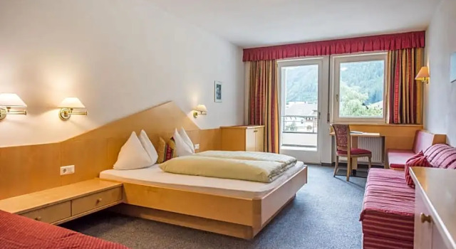 Номер Superior Hotel Fronza - your hike & mountain home
