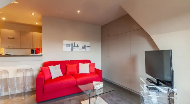 Apartment With Parking on Place de Morny, Забронировать Апартаменты/квартира Отели Довиль с парковкой, рядом с Железнодорожный вокзал Трувиль-Довиль, Парковка