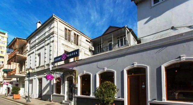 Hotel Cattaleya, Забронировать Отель Недорогие отели Батуми, рядом с Фонтан Нептуна, недорого