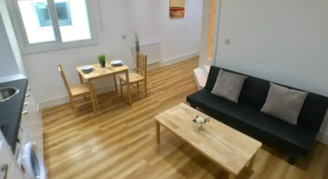 Global Sanctuary Pad 5, Забронировать Отель Отели Лондона с завтраком, рядом с Дхарма-центр «Кагью Самье Дзонг» в Лондоне, Завтраки