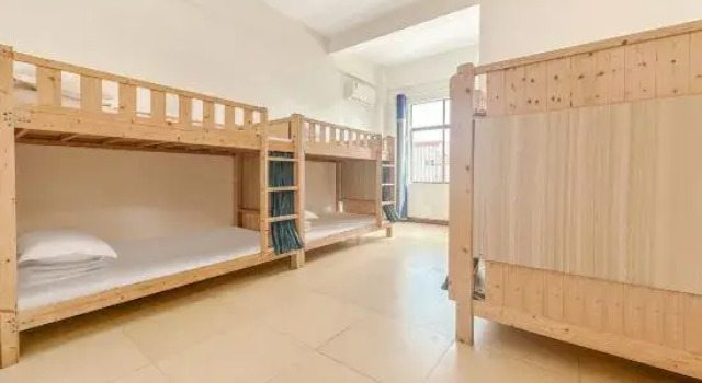 Кровать в общем номере (мужской номер) Wanning Printing Youth Hostel