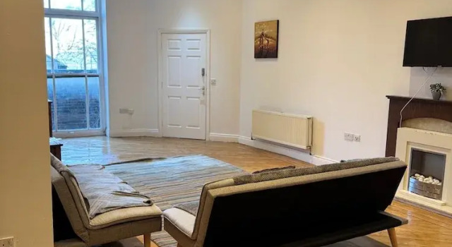 Westgate Haven - Spacious 4 Bedroom Apartment