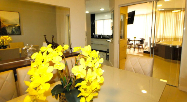 1072 - Apartamento 3 suítes Alto Padrão com SPA na Praia de Bombinhas