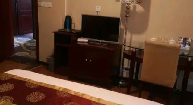 Jiatianxia Business Hotel