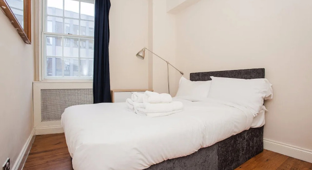 Central & Spacious 3 Bedroom Apartment, Varaa Huoneisto Asunnot kohteessa Merseyside, Huoneisto