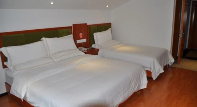 Wuyue Scenic Area Hotel Shennongjia, Rezerwuj Hotel Muyu Chiny