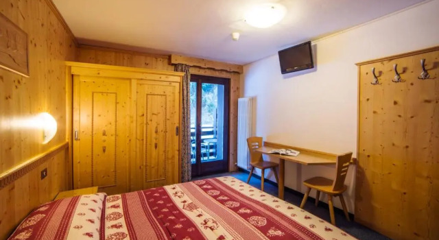 Одноместный номер Standard с балконом Hotel Cime DOro