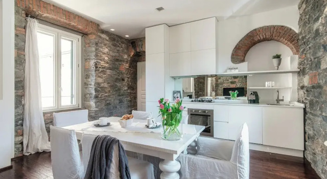 Stunning Central Como apt by JOIVY, Забронировать Апартаменты/квартира Апартаменты Комо, рядом с Площадь Победы, Апартаменты/квартира