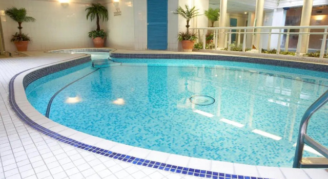 Апартаменты с видом на море Red Lea Apartments with Pool and Spa
