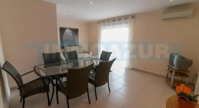 Апартаменты с 2 комнатами с балконом и с видом на море Apartamento Adriana