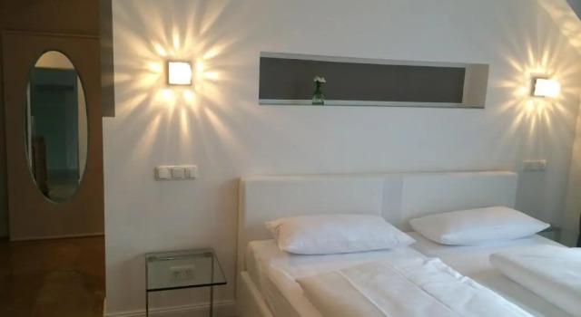 Hotel52 Bergheim, Забронировать Отель Бергхайм Северный Рейн-Вестфалия