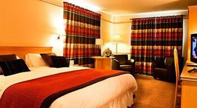 Двухместный номер Standard Marine Court Hotel