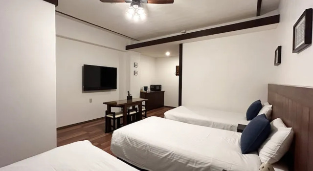 Трёхместный номер Standard с балконом Pension Sunset Beach