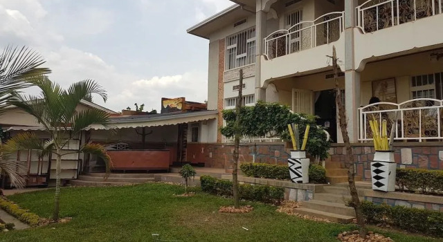 Mubwiza Courts