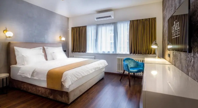Полулюкс Level Luxury Suites