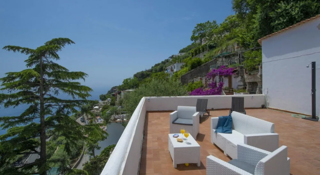 Villa Albatros - Stunning 2 Floors Villa for Large Groups