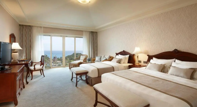 Двухместный номер Premier с видом на океан Lotte Hotel Jeju