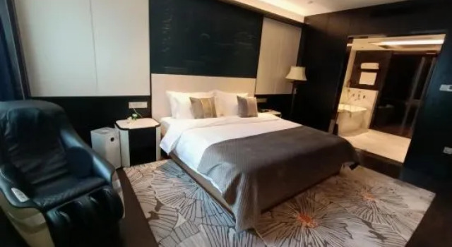 Люкс Executive Maison New Century Hotel Yingzhou Yancheng