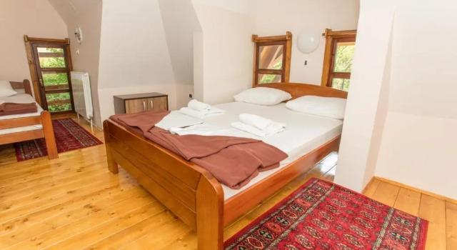 Konačište Osmica, Buchen Sie Hotel Mokra Gora Tara-Gebirge