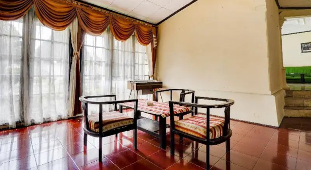 OYO 90127 Hotel Mataram Cianjur, Rezervovat Hotel Cianjur West Java