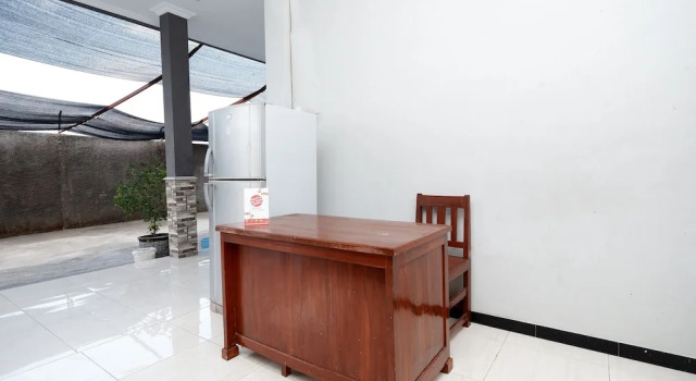 Griya Ria by OYO Rooms