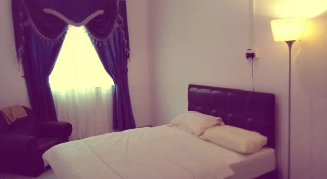 Homely Ground Apartment, Réserver Appartement Jerudong Tutong