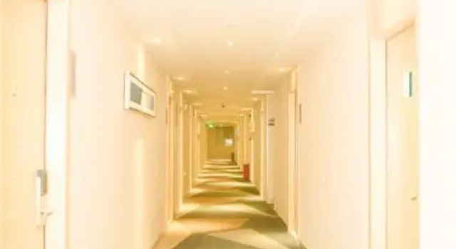 City Comfort Inn Zhongshan Xiaolan Xinduhui Gymnasium, Rezervasyon Otel Xiaolan otoparklı oteller, Otopark