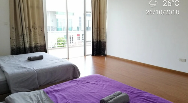 LE Homestay AUSTIN HEIGHTS, Varaa Hotelli Hotellit Johor pysäköinnillä, Pysäköinti