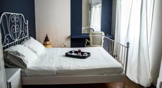 The Helios Flat, Забронировать Апартаменты/квартира Афины Острова Саронического залива - Аттика, рядом с Theocharakis Foundation