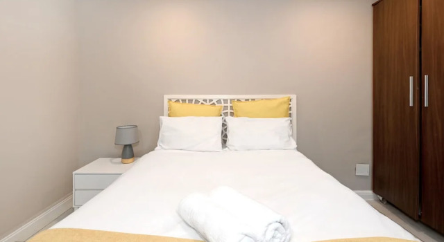 Апартаменты Modern En-suite Room Rooftop Terrace Central