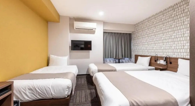 Трёхместный номер Hotel Sanrriott Osaka Hommachi