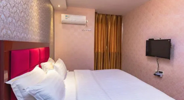 Люкс Deluxe Chongqing Vikeduo Business Hotel (Banan Huaxi University of Technology)