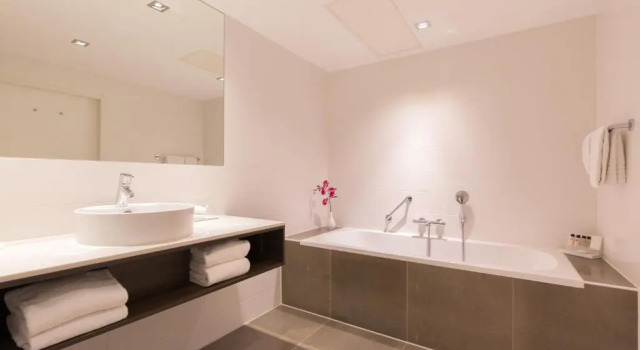Люкс Leonardo Royal Hotel Den Haag Promenade