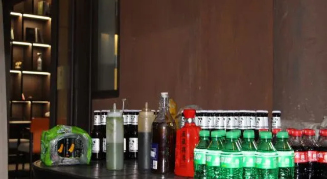 Dianpan Miying Homestay (Sunac Dianchi Houhai), Rezerwuj Hotel Hotele w Kunming z parkingiem, Parking