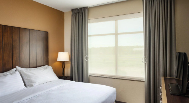 Двухместный люкс c 1 комнатой Holiday Inn San Antonio Northwest- SeaWorld Area by IHG
