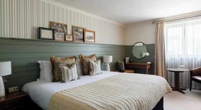 Номер Superior Crown Hotel