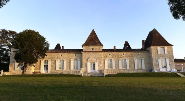 Chateau de Mazelieres, Prenota Hotel Espiens Aquitania