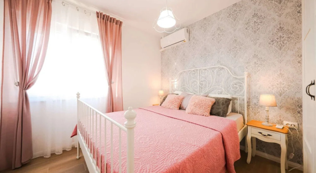 Вилла Villa in Pridraga With Pool and Five Person