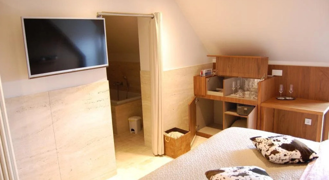 Cottage Santfort, Rezerwuj Bed and Breakfast Hotele w Bruksela z parkingiem, Parking