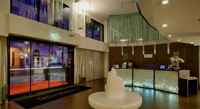 Le Rex Hotel